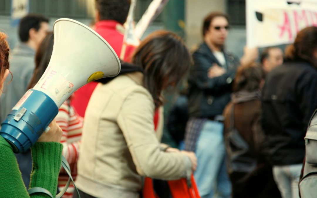 Une rentrée sociale brûlante (pouvoir d’achat, réformes chômage et retraite) : les organisations syndicales pourront-elles peser dans le débat ?