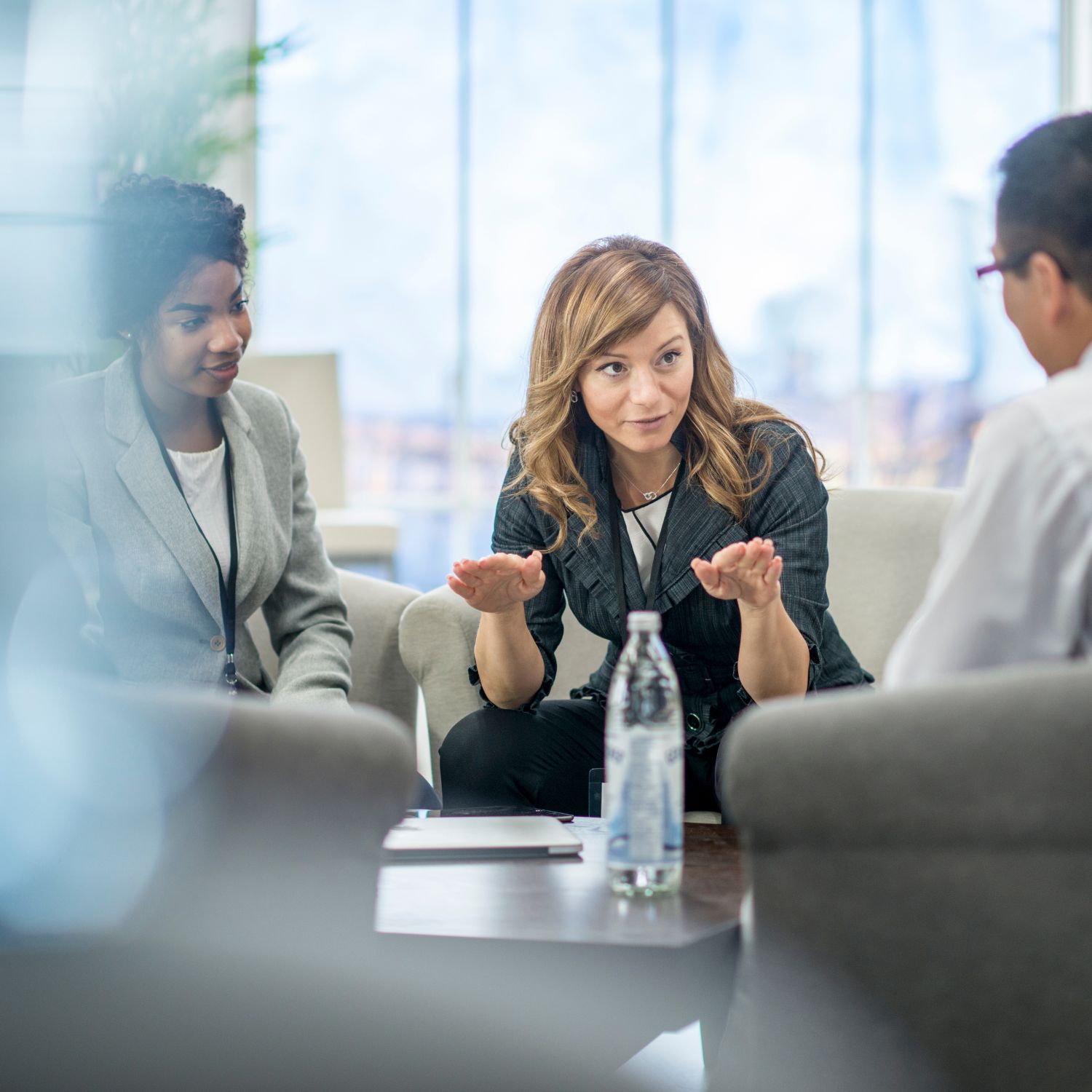 Féminisation des COMEX et Conseils d’Administration Rapprochement Alixio et Leyders Associates